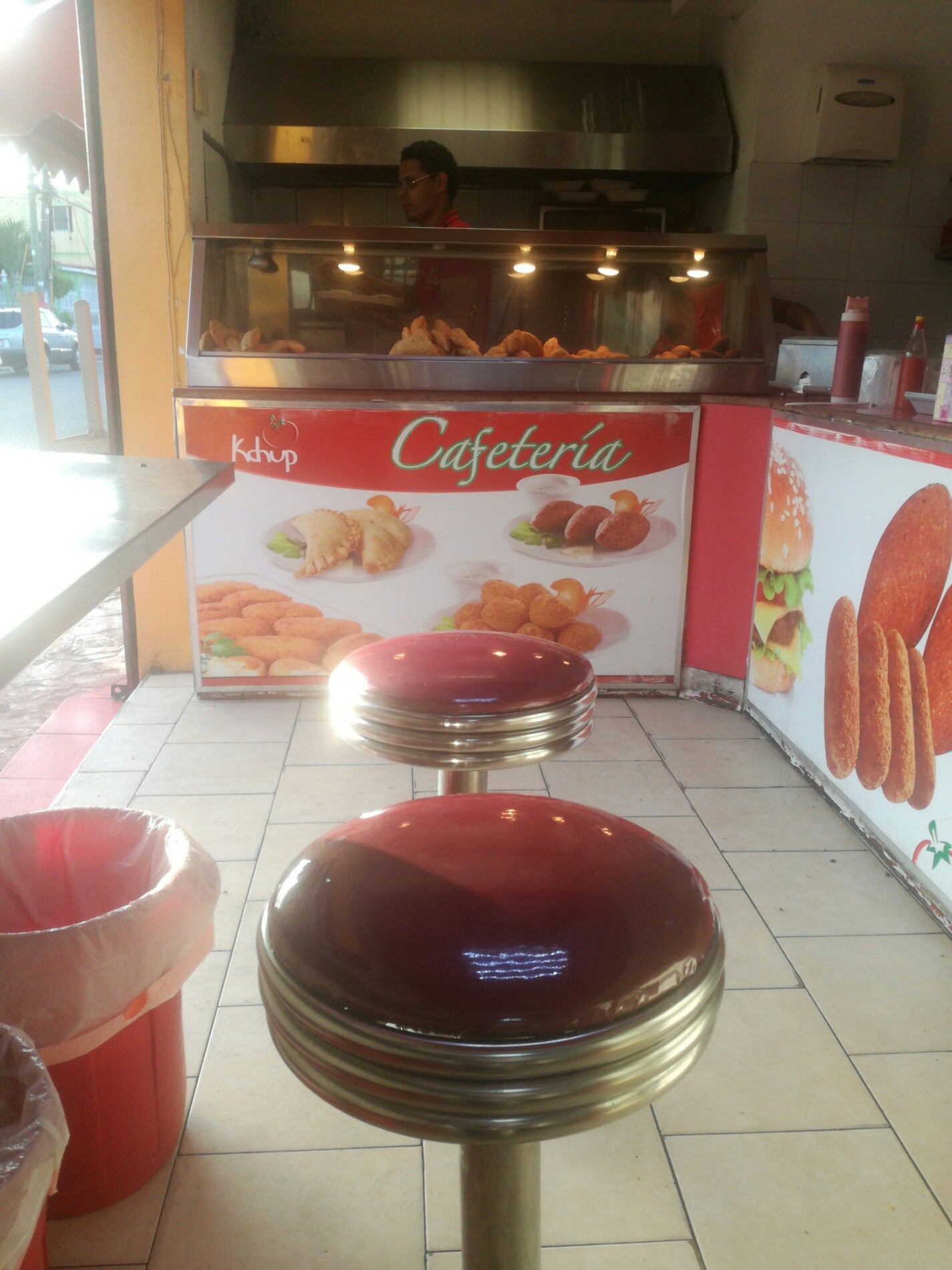 Cafeteria kchup
