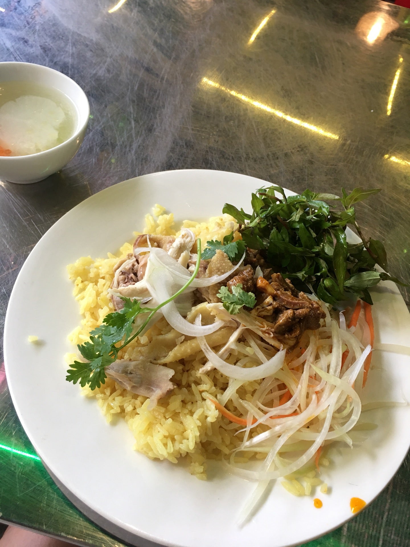 Cafe Cao lầu, bún thịt nướng