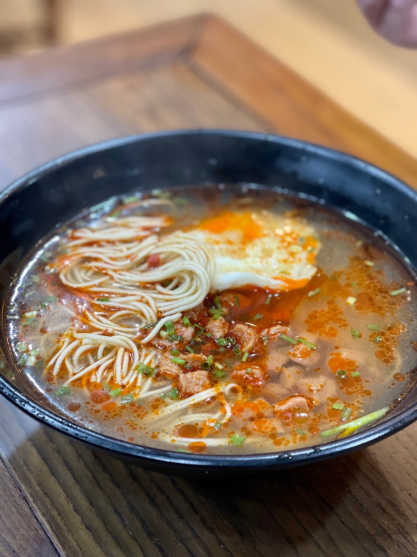 Spicy Pork Noodles In Kwo (沪上一家辣肉面)