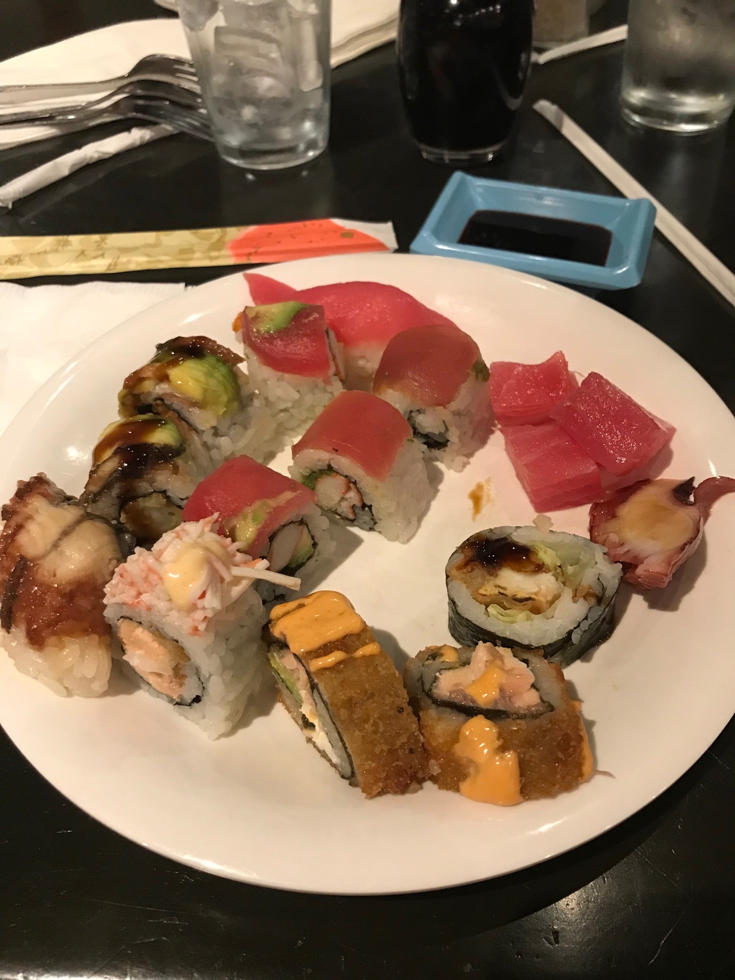 SanTo's Modern American Buffet & Sushi