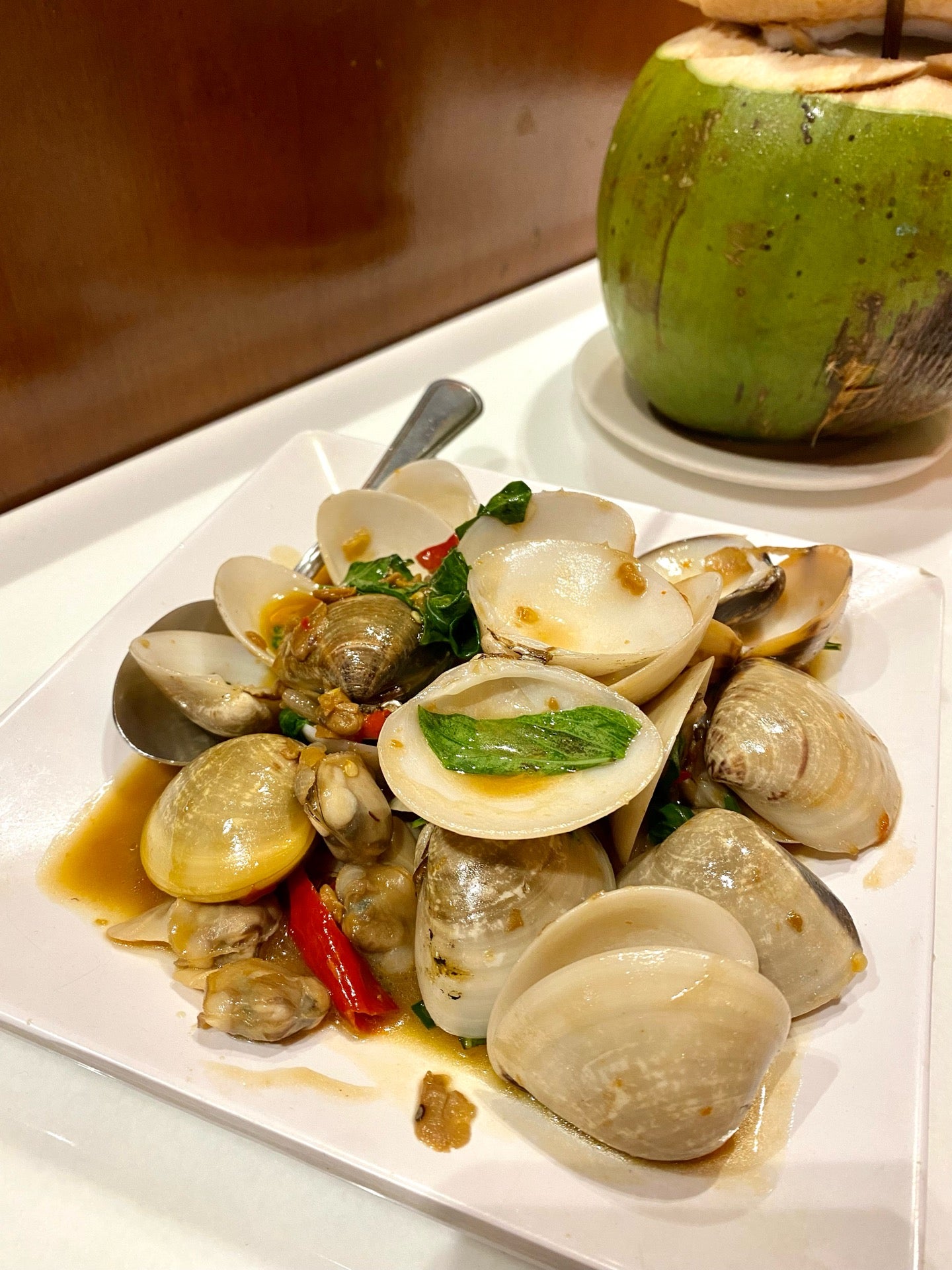 Paknam Seafood (ปากน้ำซีฟู้ด)