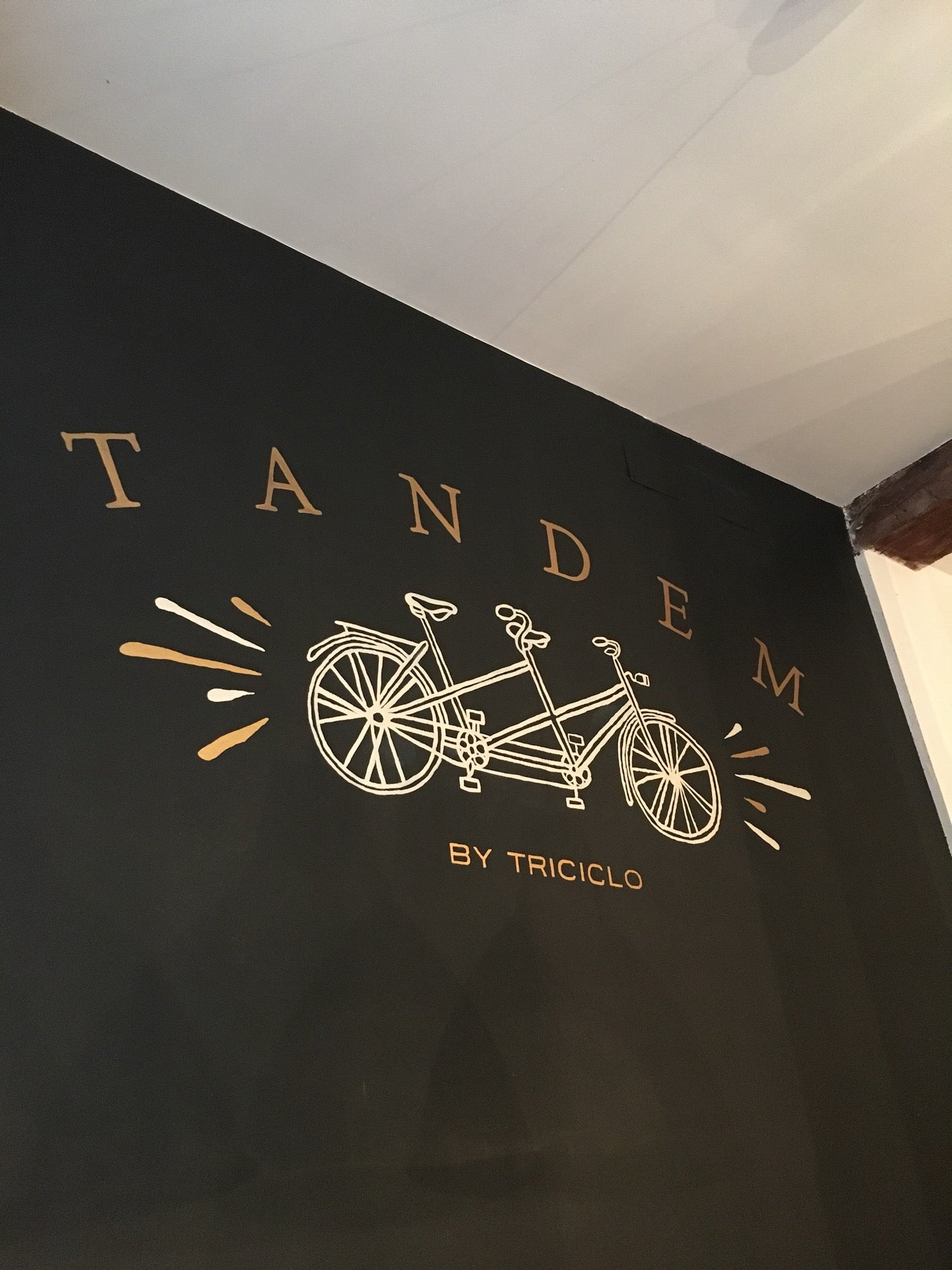Tandem by Triciclo