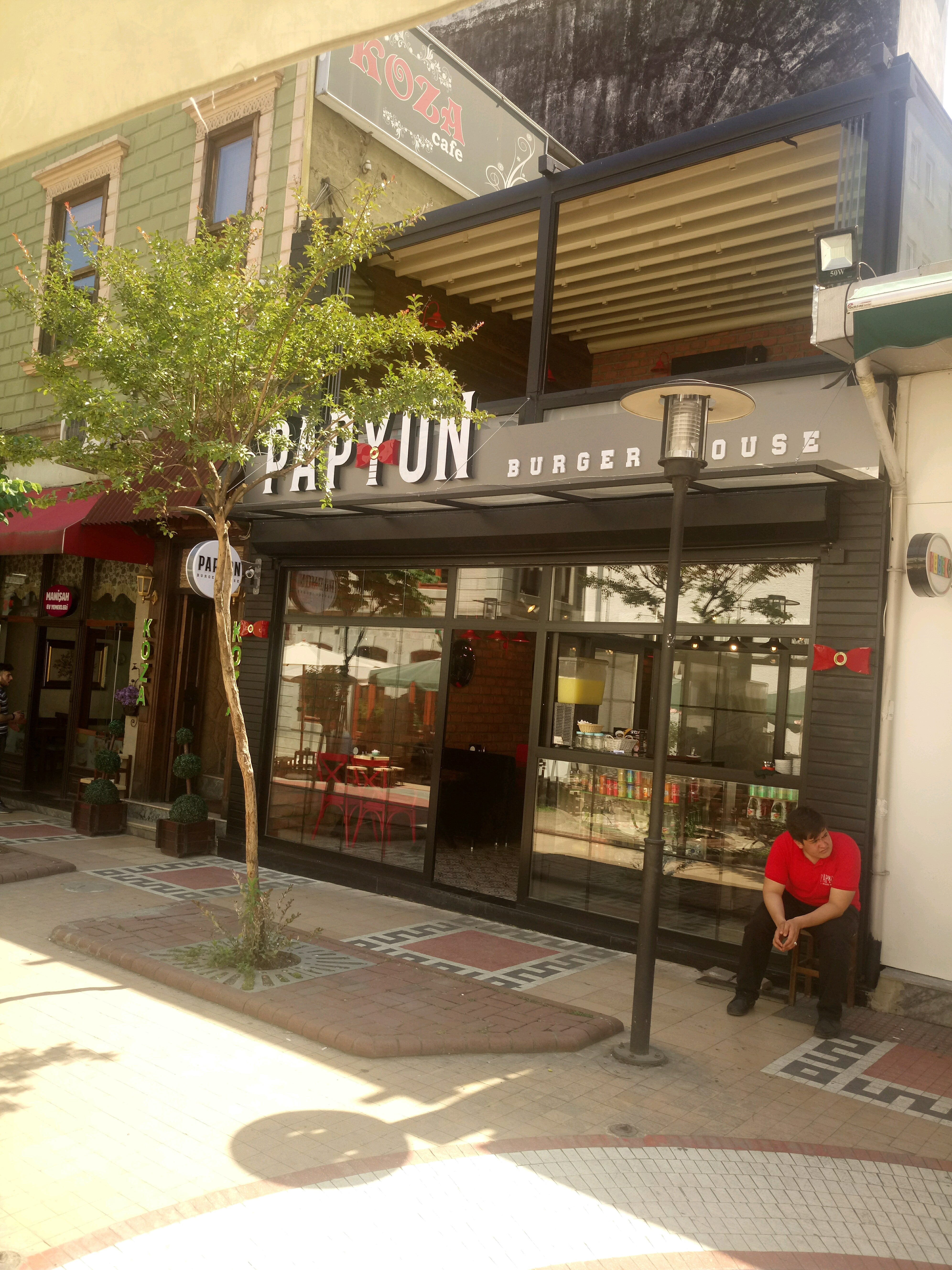 Papyon Burger House