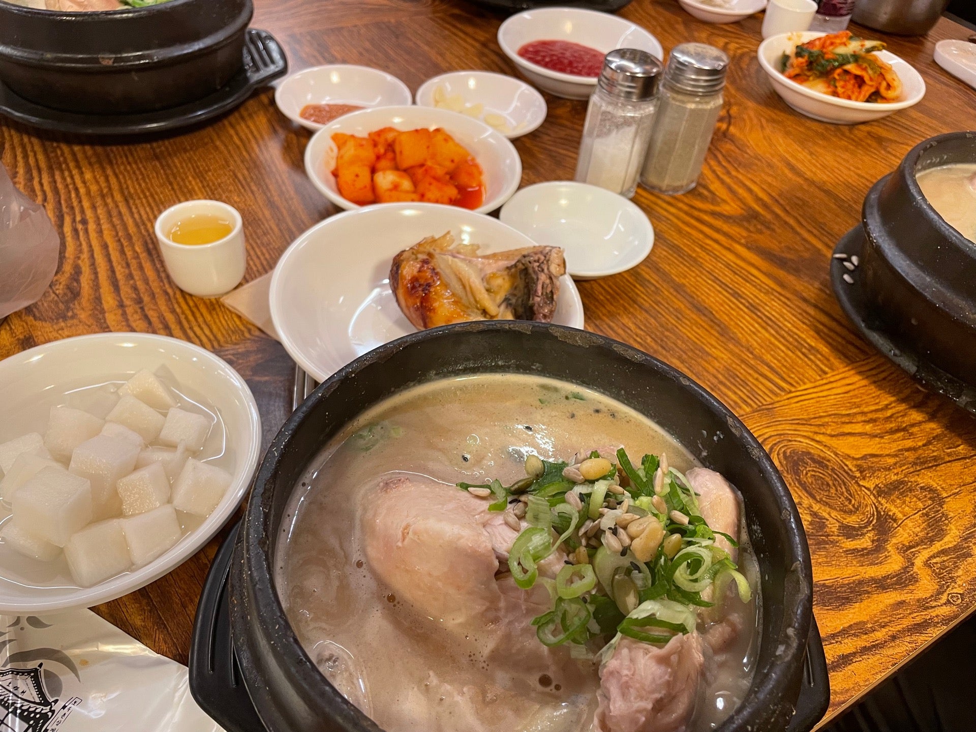 Tosokchon Ginseng Chicken Soup (토속촌삼계탕)