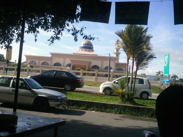 Kedai Depan Masjid