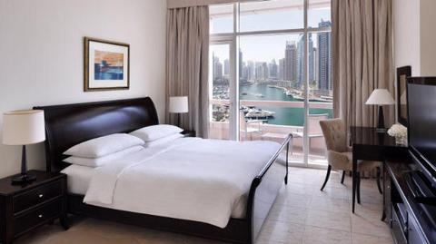 Dubai Marriott Harbour Hotel & Suites