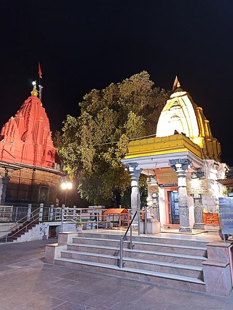 Shree Ganesh Dham Bhakti Niwas