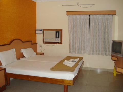 hotels near tirupati railway station