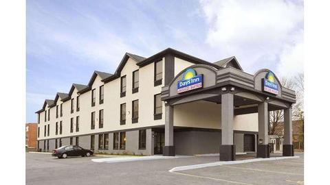 Days Inn by Wyndham Toronto East Lakeview