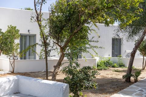 Naxos village