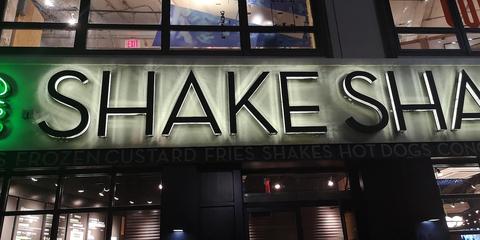 Shake Shack Herald Square