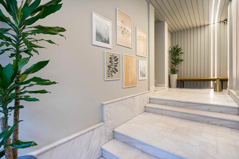 9 Muses Exclusive Suites In Syntagma