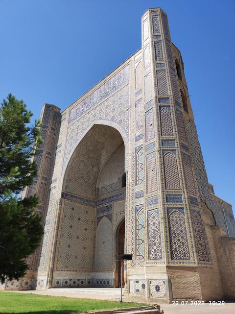 Bibi-Khanym Mosque