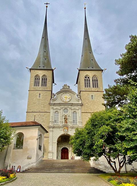 Hofkirche St. Leodegar