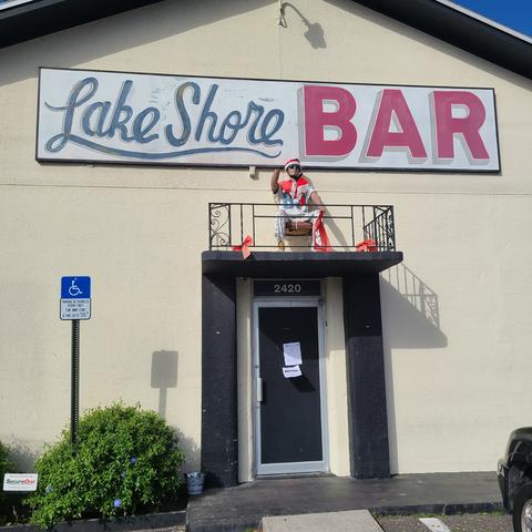 Lake Shore Bar