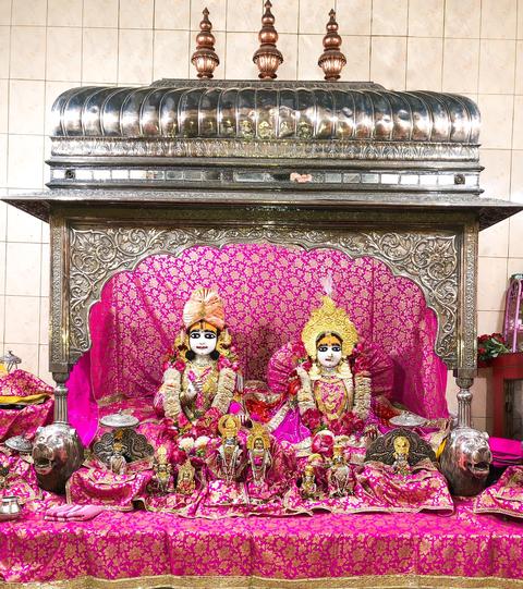 Sri Ram Vallabha Kunj Janki Ghat Ayodhya Ji