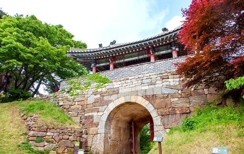 Namhansanseong North Gate