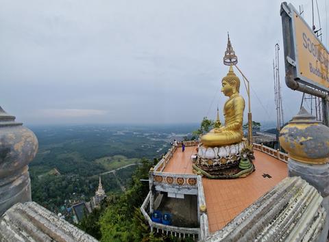 Wat Tham Seua Krabi