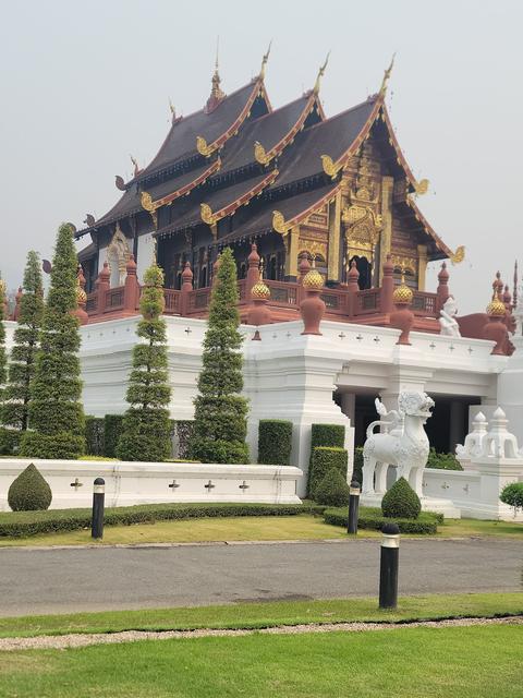 Grand Pavilion (Hor Kham Luang)