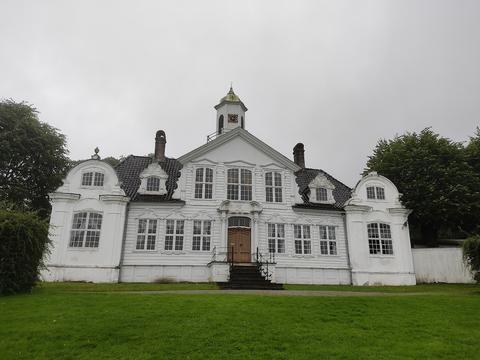 Damsgård Country Mansion