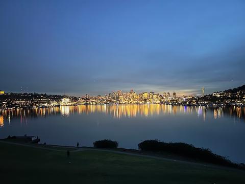 Gas Works - Lake View Point