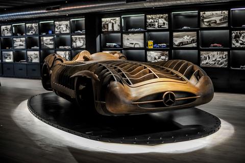Aguinaga Mercedes-Benz museoa