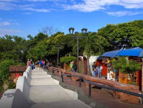 Parque Artesanal Loma de La Cruz