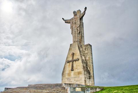 Sacred Heart of Jesus Monument