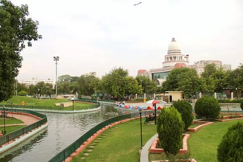 Gautam Buddha Park