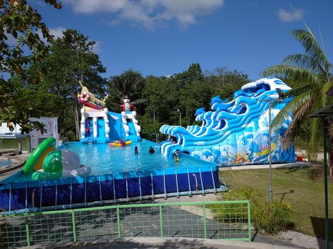 Jasin Hotsprings/Air Panas Jasin Inflatable Waterpark