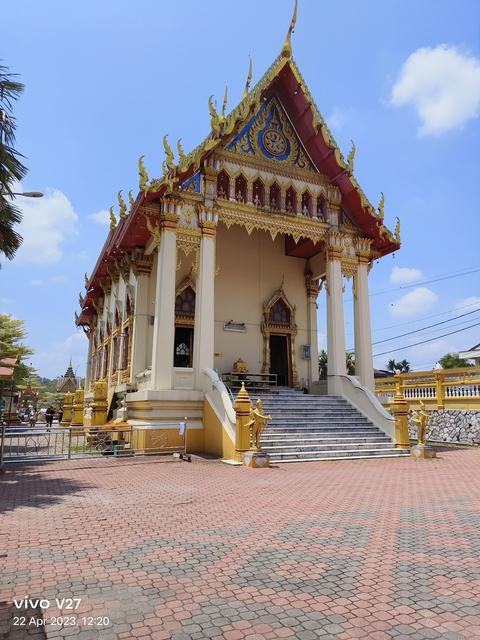 Thai Buddhist Chetawan Pagoda