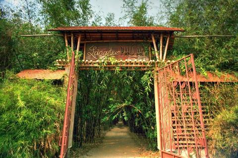 Phu An Bamboo Village