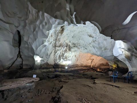 Gua Sireh (Sireh Cave Complex)