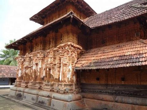 Ariyannur Harikanyaka Temple