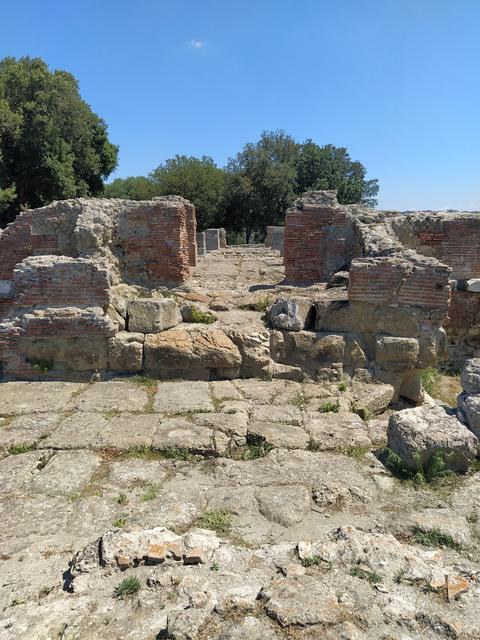 Cuma Archaeological Park