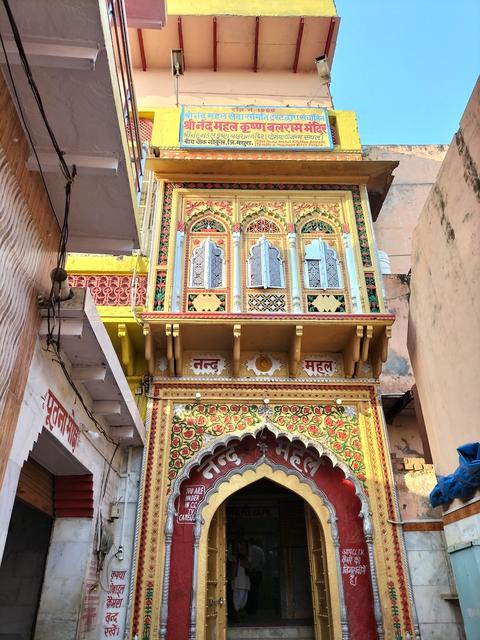 Shri Nand Yashoda Bhawan, Gokul Dham