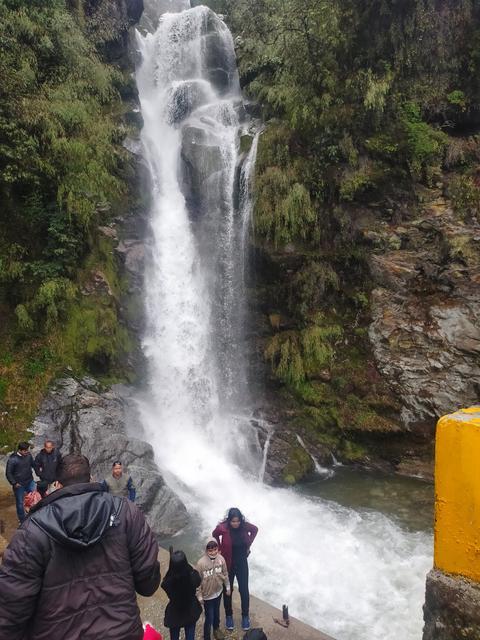 Kyongnosla Waterfall