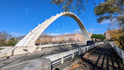 Puente de las Oblatas