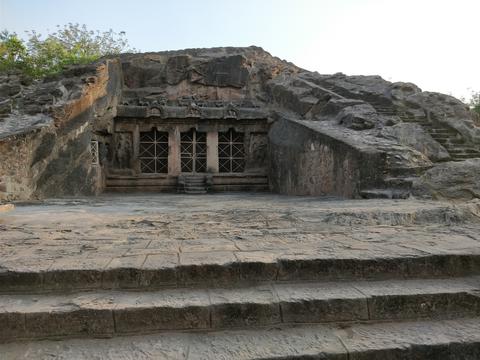 Moghalrajpuram Caves