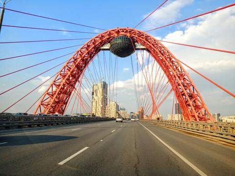 Zhivopisniy Bridge