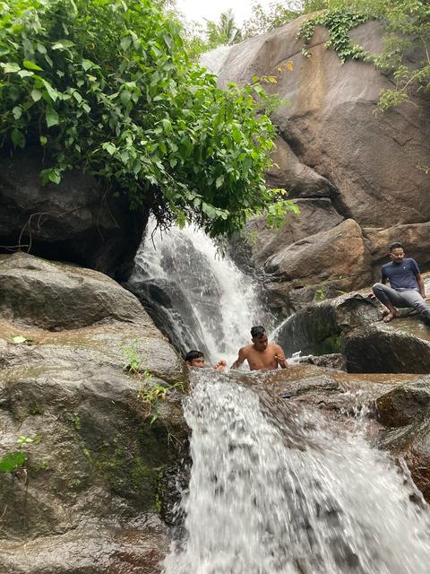 Cobra waterfalls