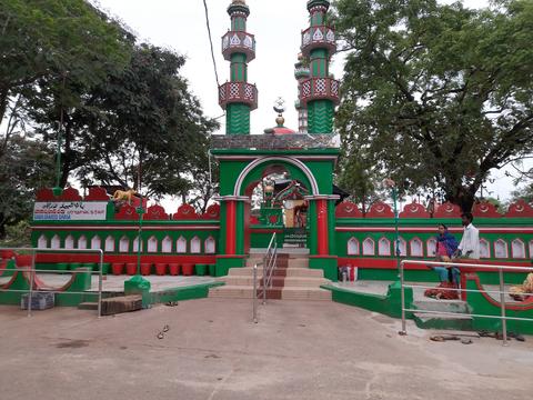 Bara Shaheed Dargah