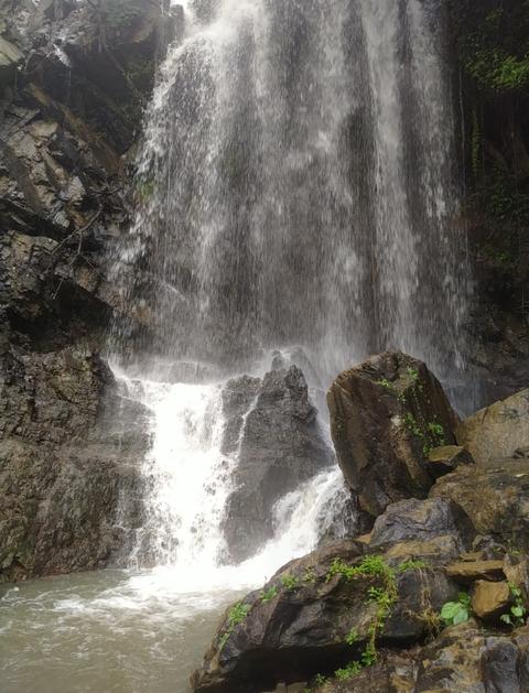 Sanam Waterfall