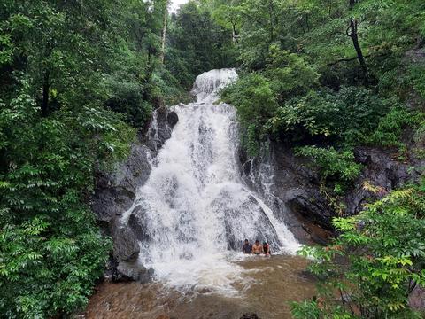 Bamanbudo Waterfall