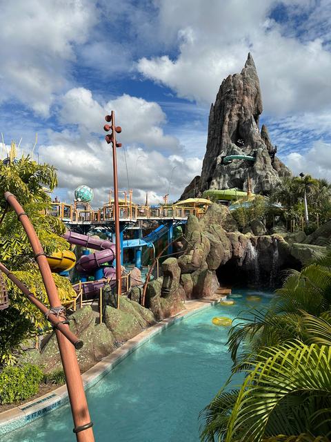 Universal Volcano Bay