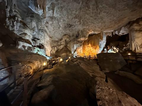 Diamond Cave / Phra Nang Nai Cave