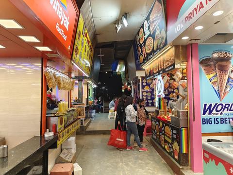 Food Stalls On Juhu Chowpatty