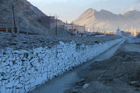 Mani Wall