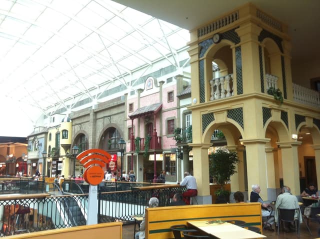 Via Catarina Shopping