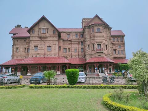 Amar Mahal Museum and Library